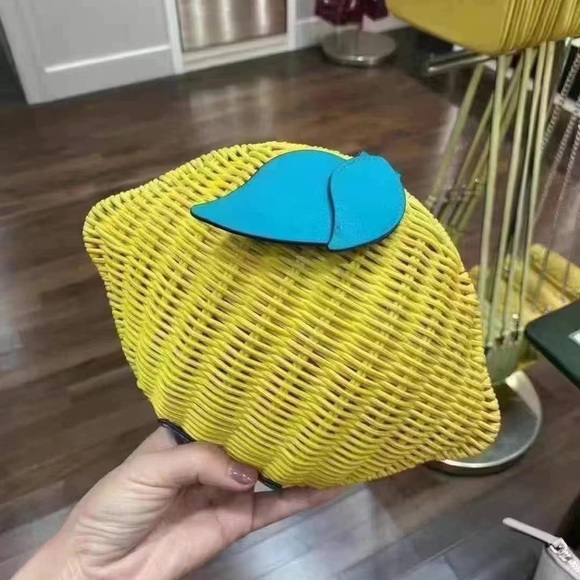 kate spade Handbags - Kate spade lemon crossbody bag NWT
